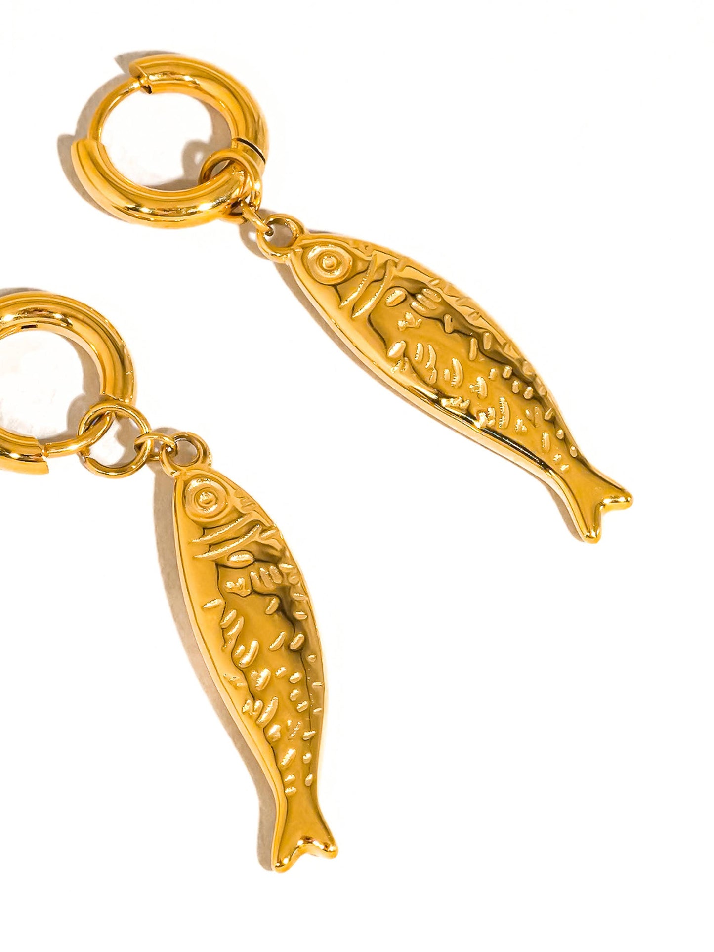 Flânerie by MAIQ - Nibe 18K Gold Non-Tarnish Fish Hoop Earring