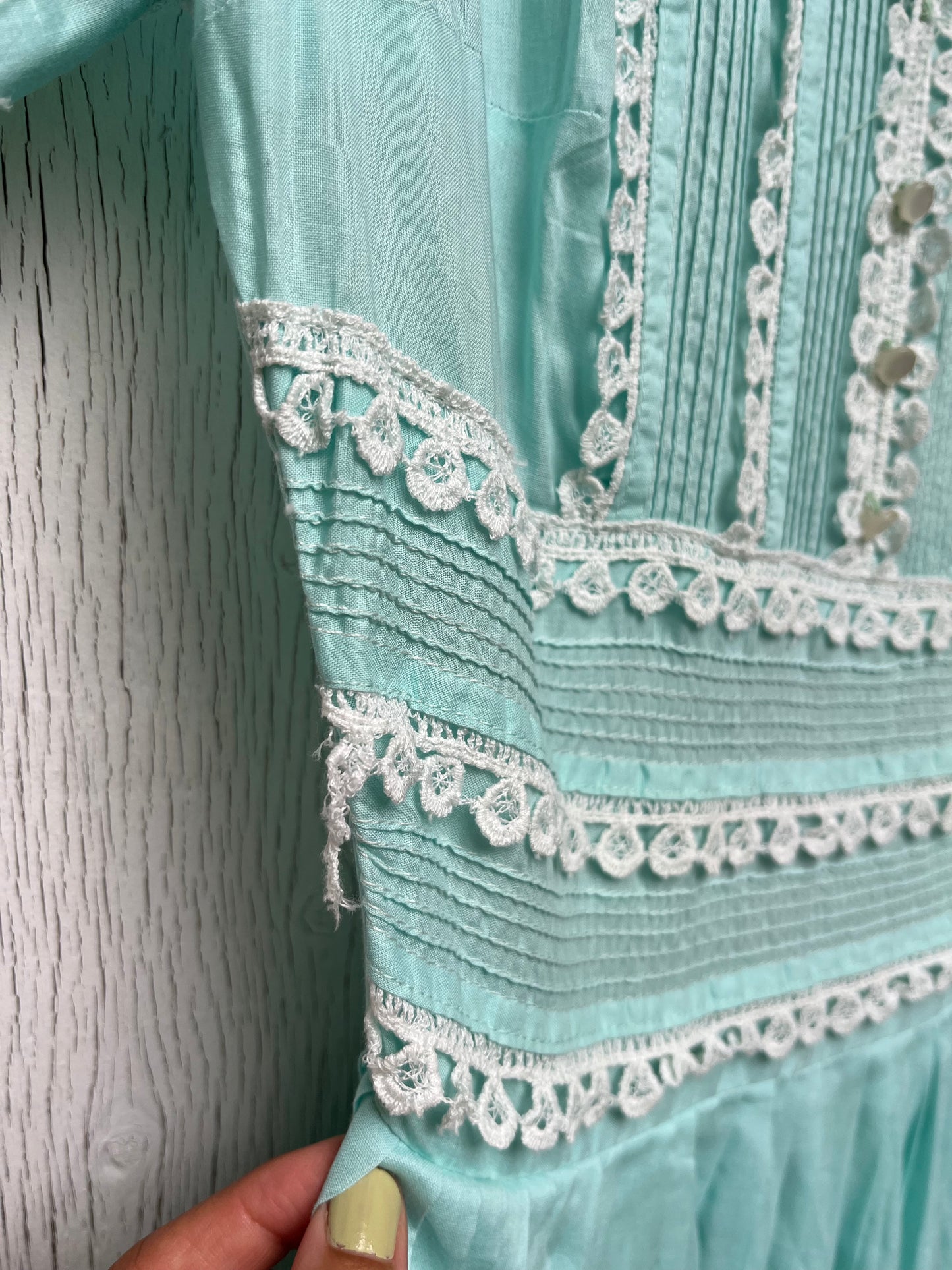 1960s - Mint Green Lace Trim Short Sleeve Dress