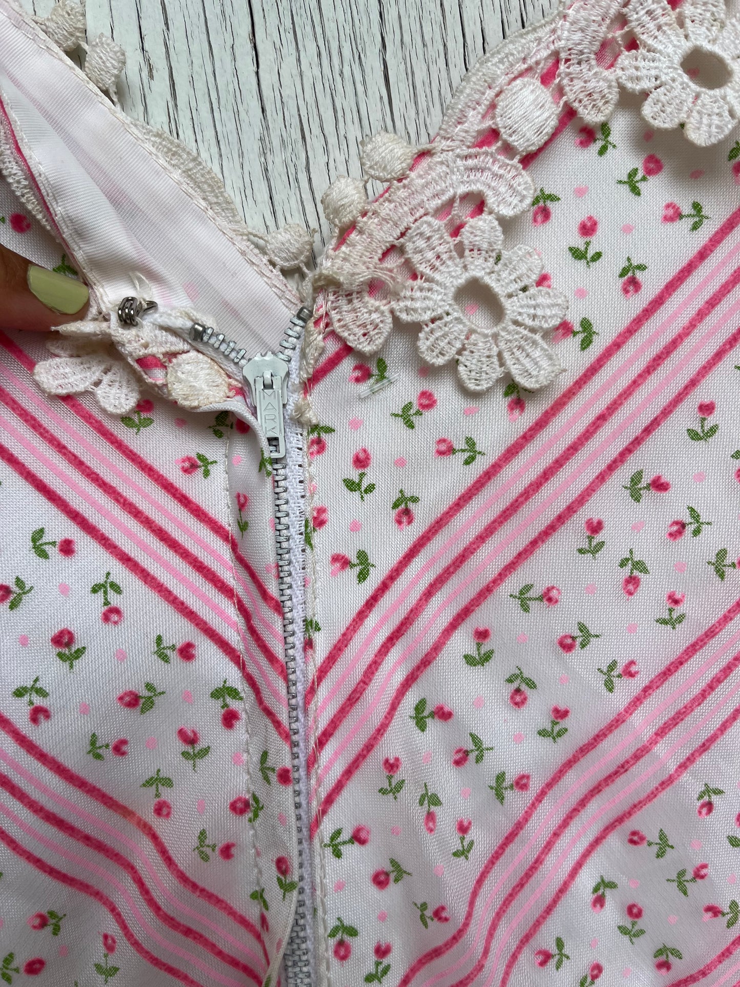 1970s - Floral Stripe Lace Trim Maxi Dress