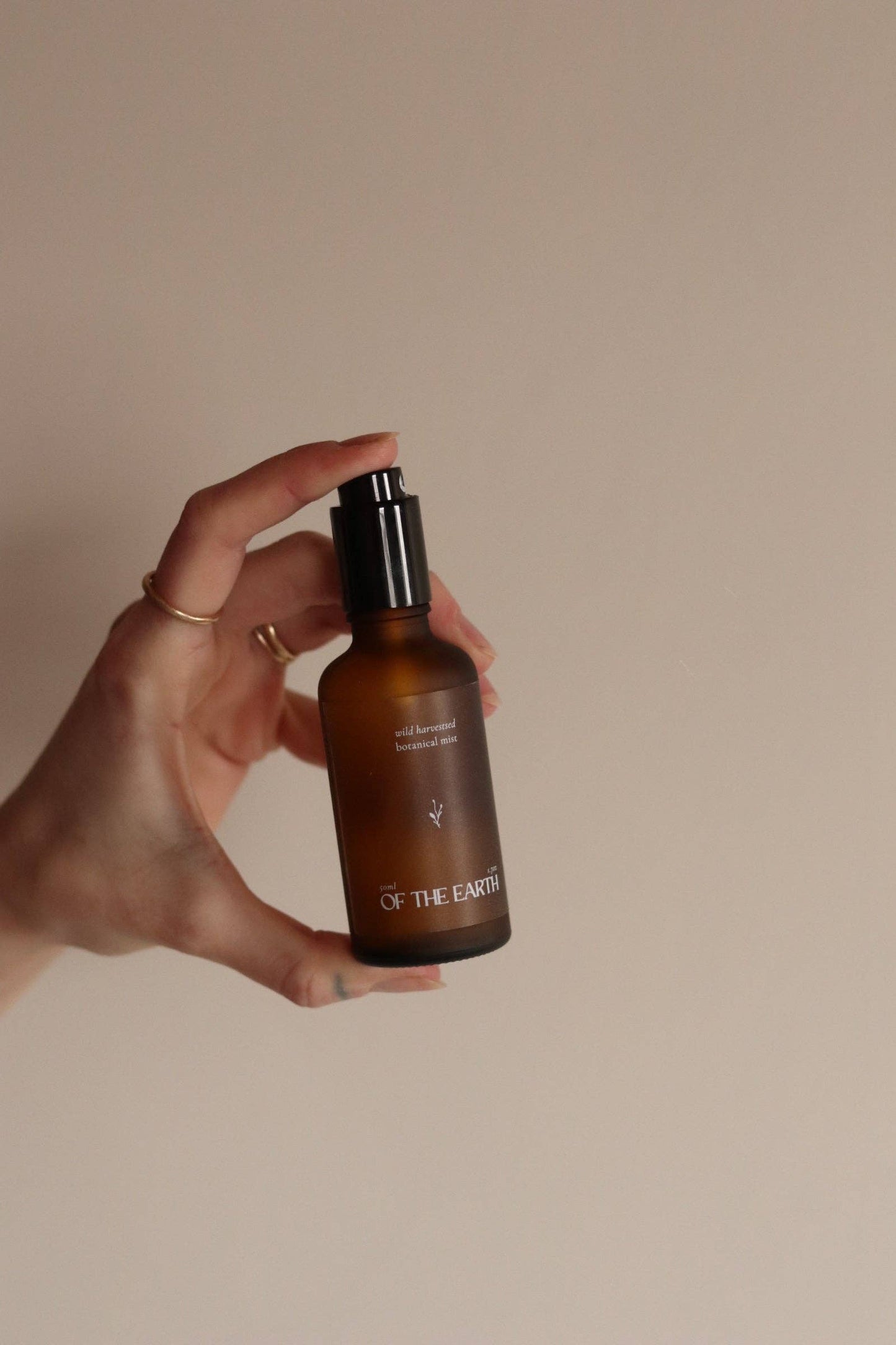 Of The Earth - Juniper, Reindeer Moss & Labrador Tea :: Room, Body & Linen Botanical Mist