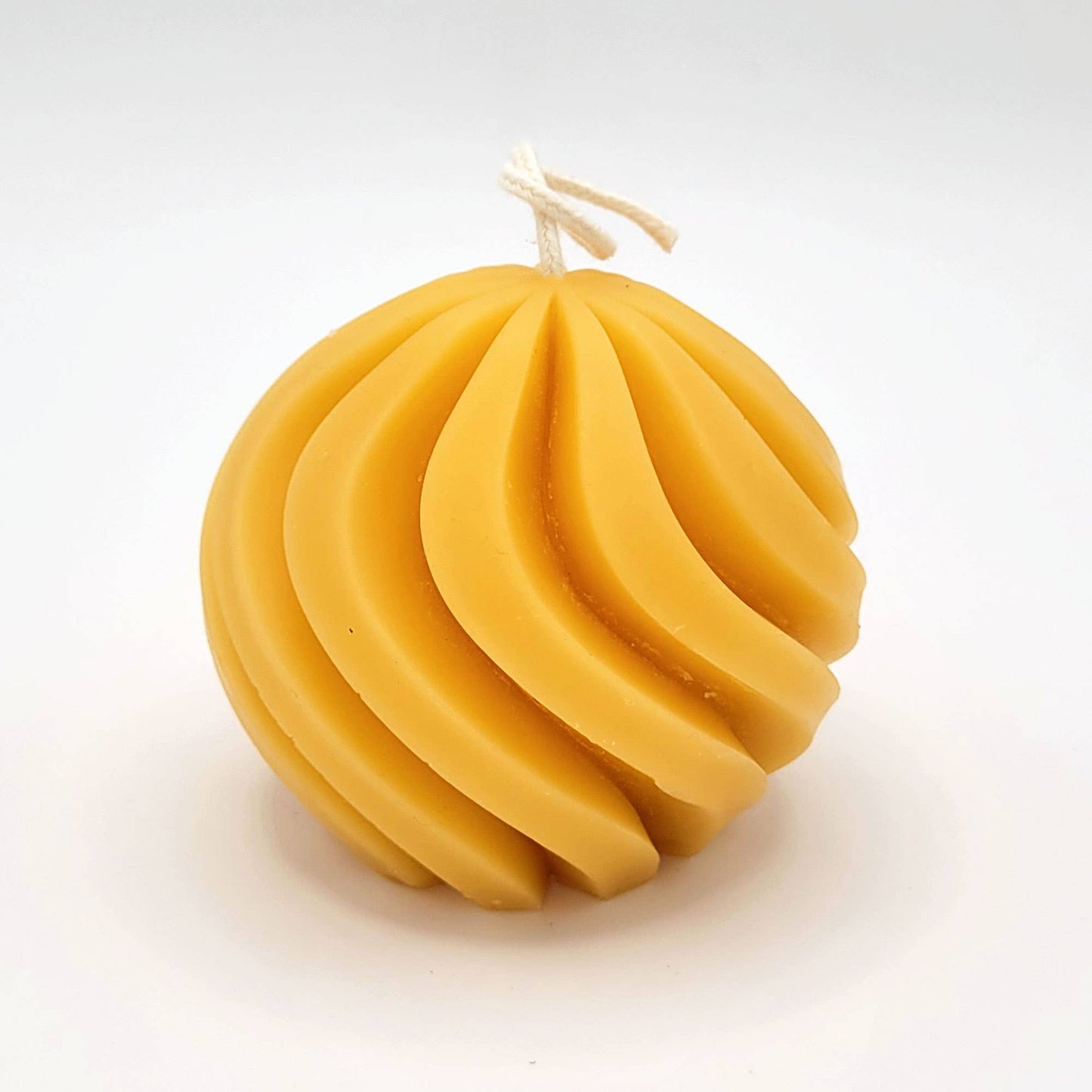 Eastvan bees - Spira Beeswax Candle