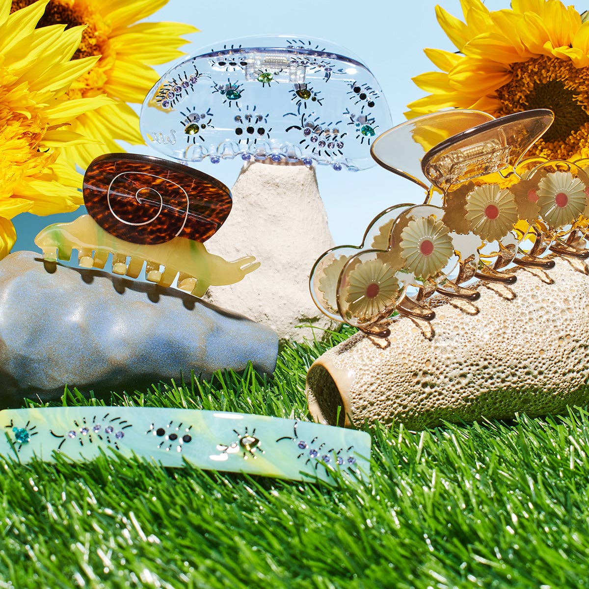 WINONA IRENE - Garden Snail Small Hair Claw in Yellow and Amber Acetate