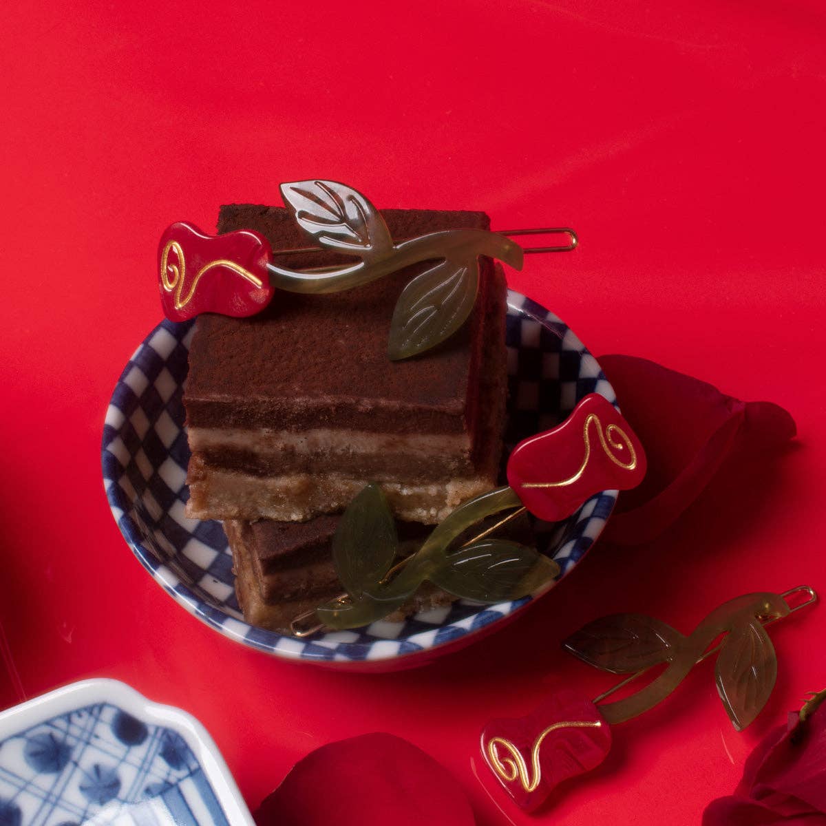 WINONA IRENE - Red Rose Acetate Barrette Hair Clip Set