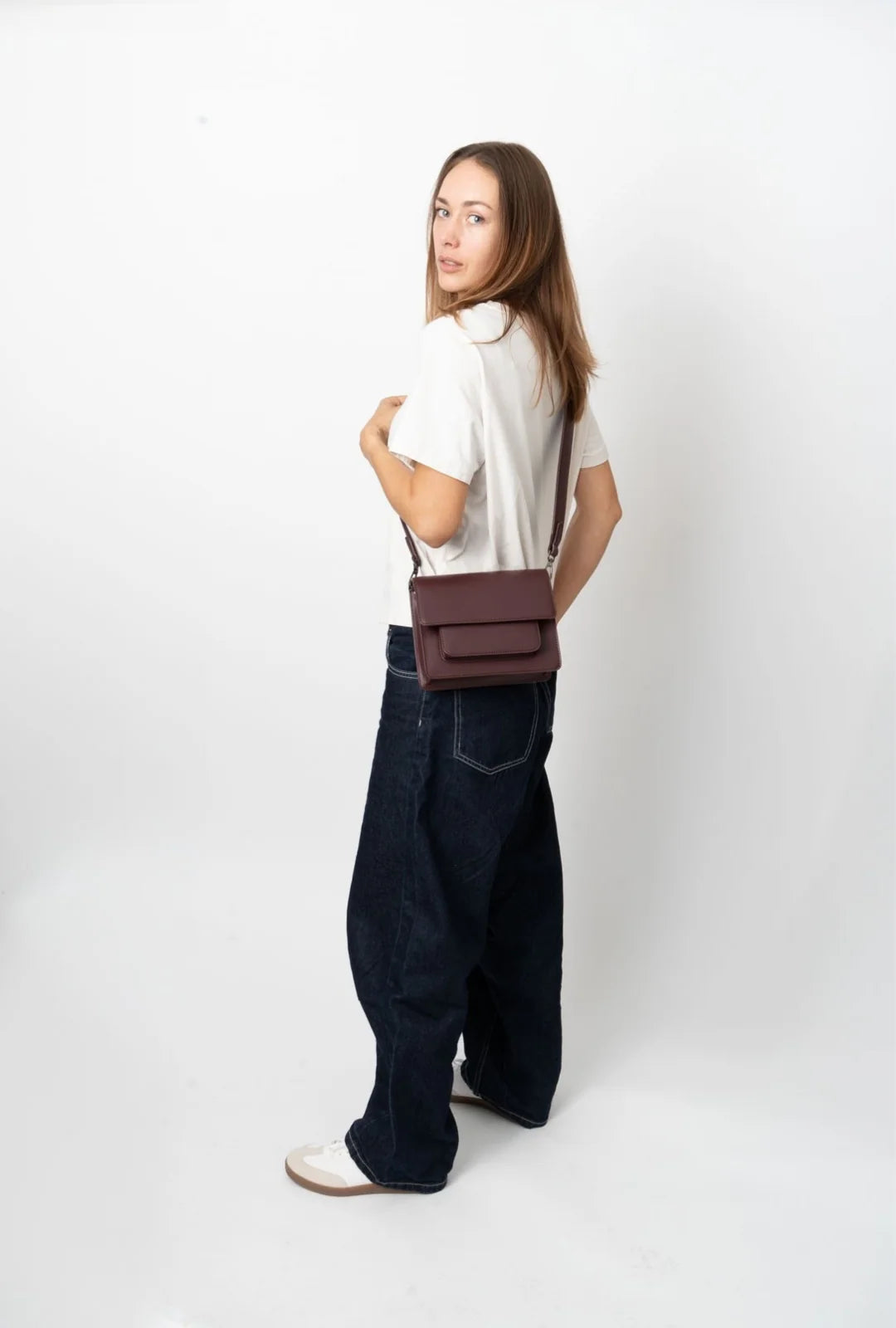 Hvisk CAYMAN POCKET SOFT STRUCTURE - Midnight Plum