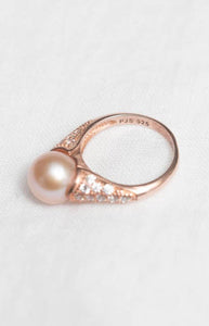 Cream Pearl Rose Gold Plated Sterling Silver Ring with White Topaz Size 6.5