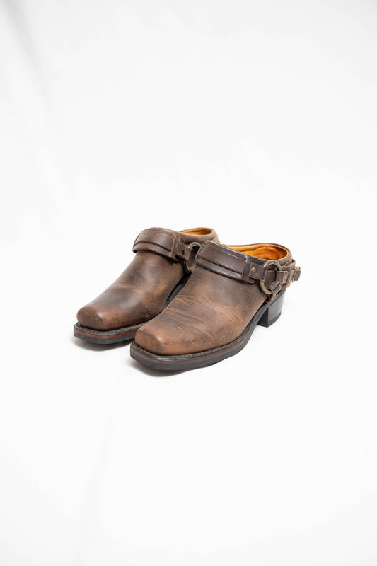 Women's size 7 short Frye Slip on Boot Clogs