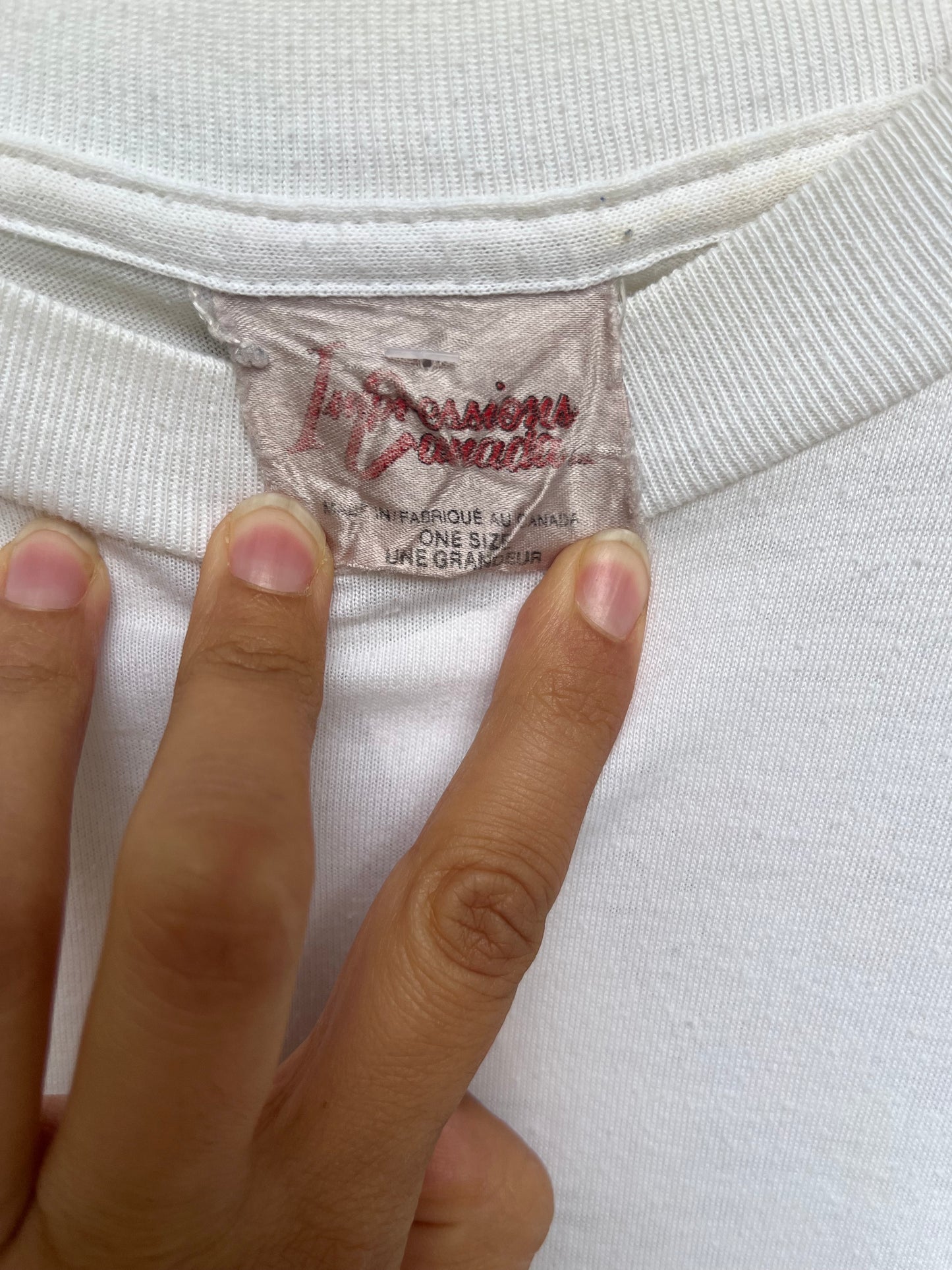 Vintage Impressions Canada Eagle Graphic T-Shirt / Native-Inspired Art / Canada / White