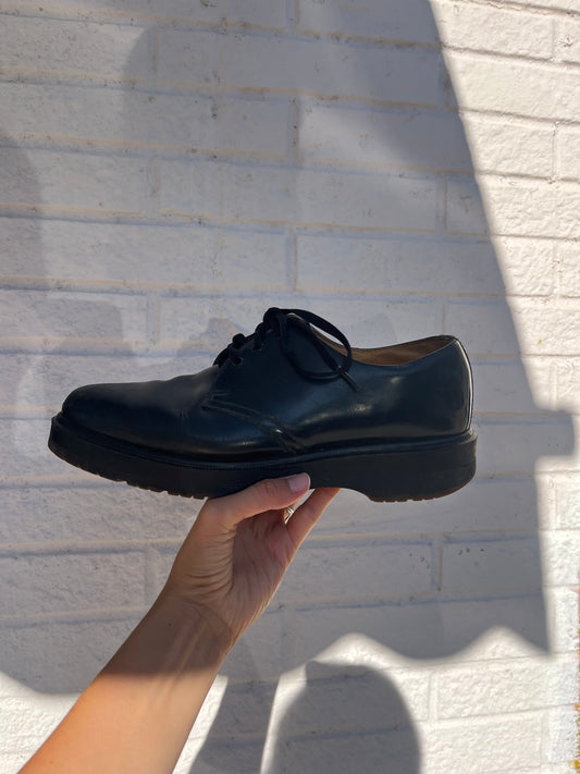 Vintage Dr. Martens Navy Derby Shoes / England / Smooth Leather