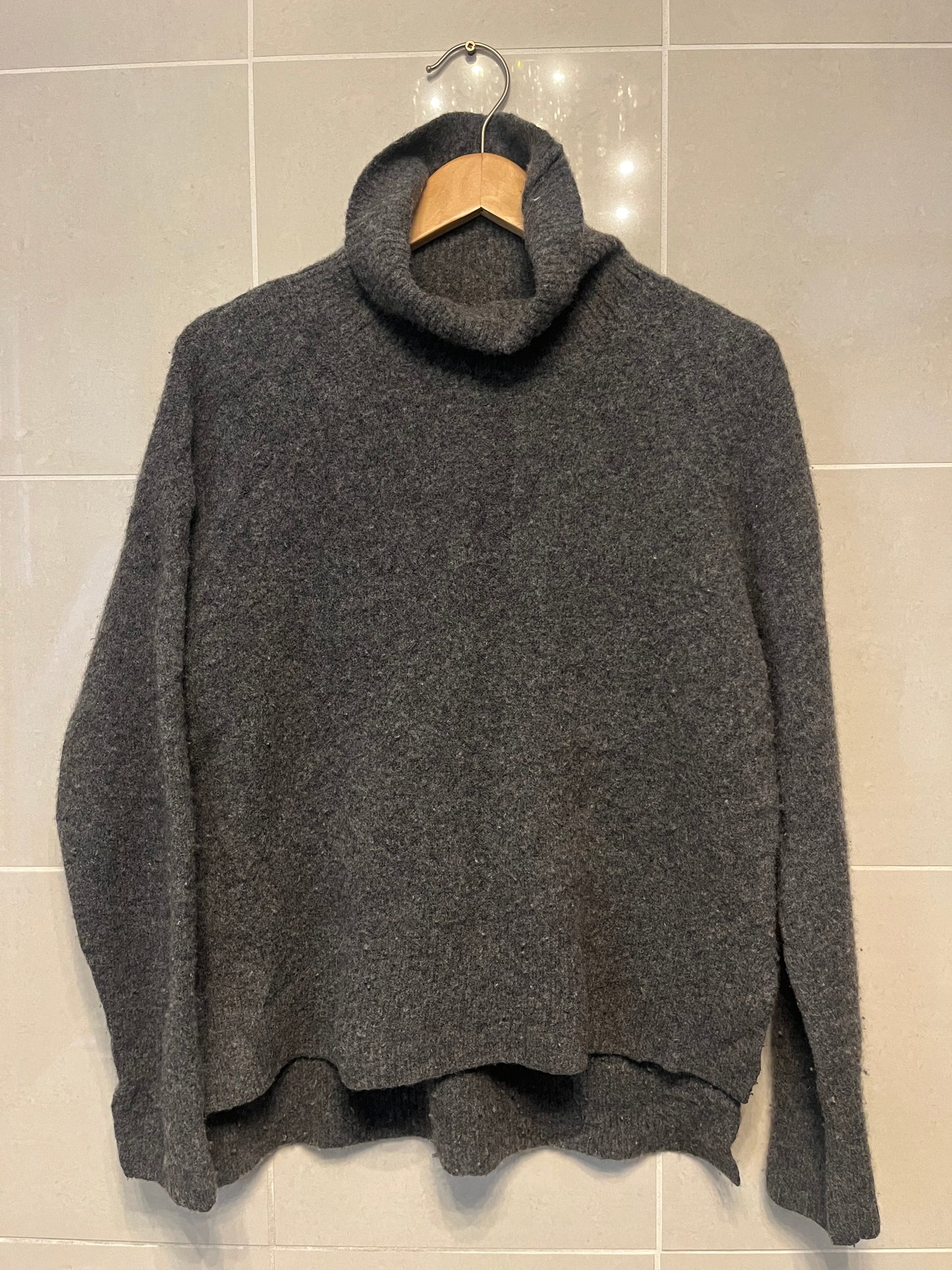 Boxy Wool Turtleneck
