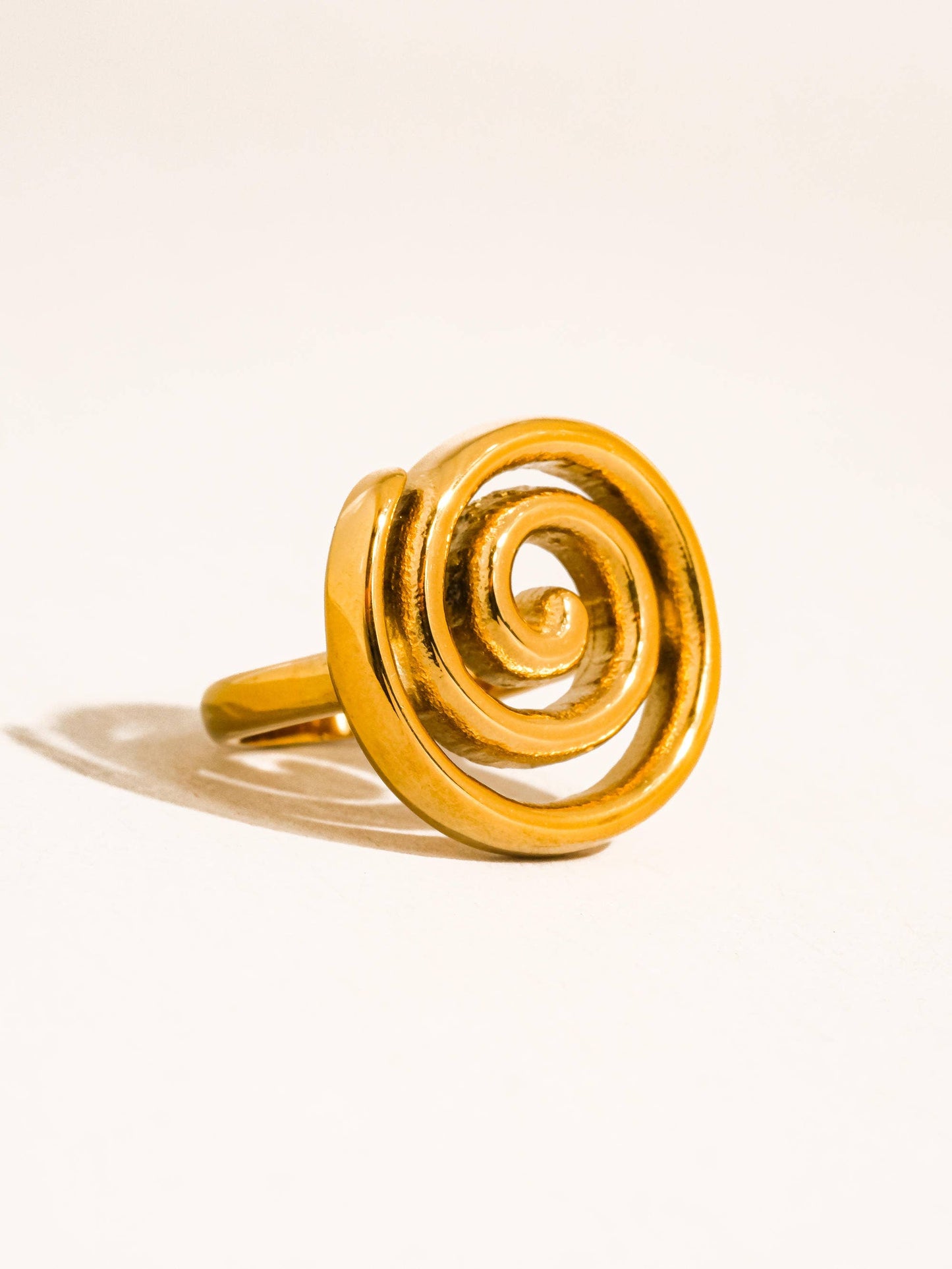 Flânerie by MAIQ - 18K Gold Non-Tarnish Statement Rings