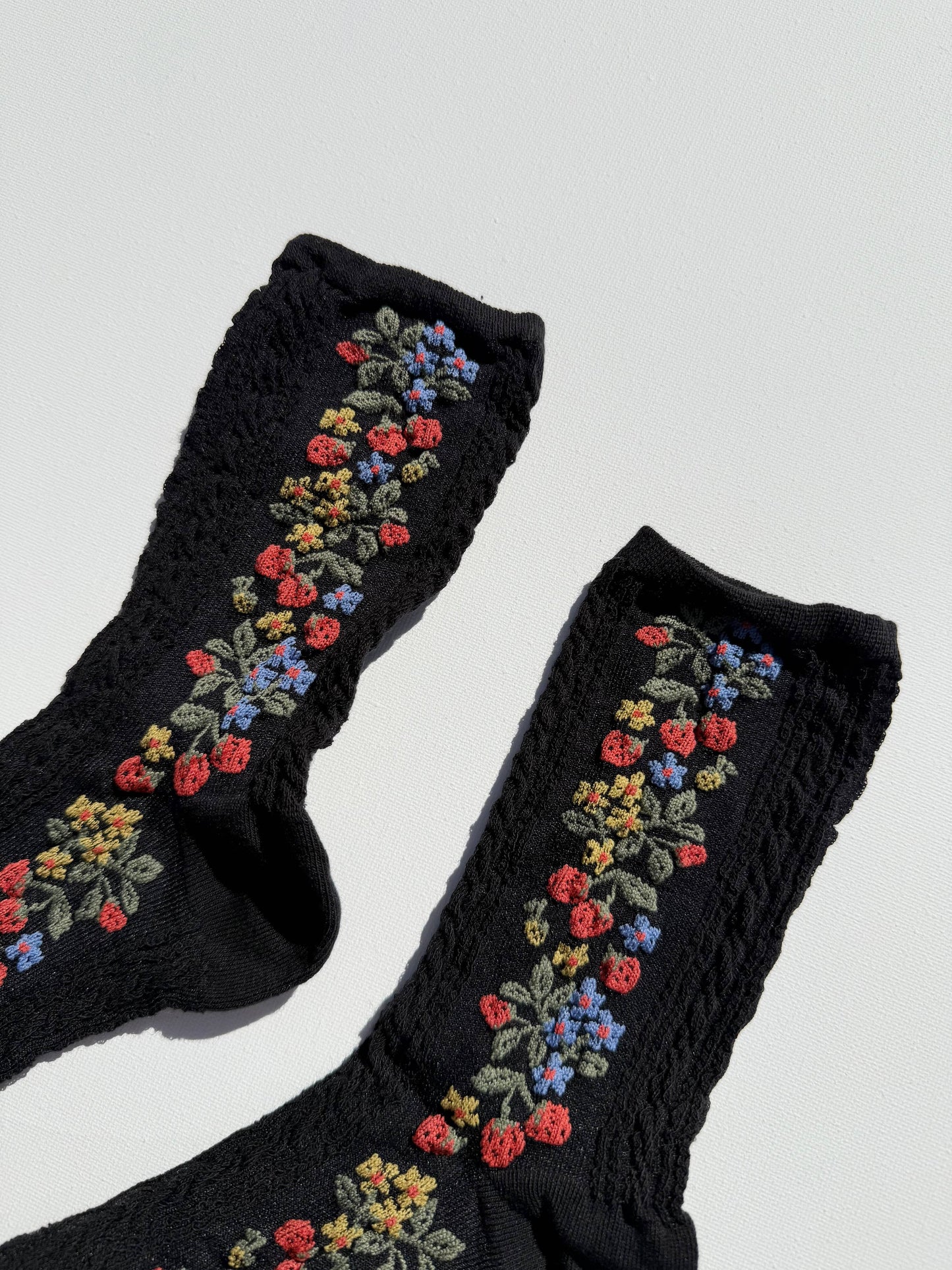 Billy Bamboo - WILD STRAWBERRY SOCKS