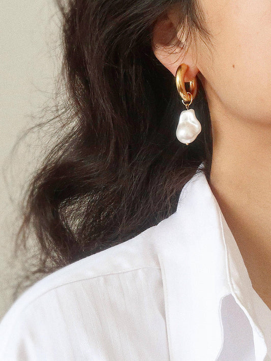 Flânerie by MAIQ - Oceana Gold Statement Large Pearl Earring