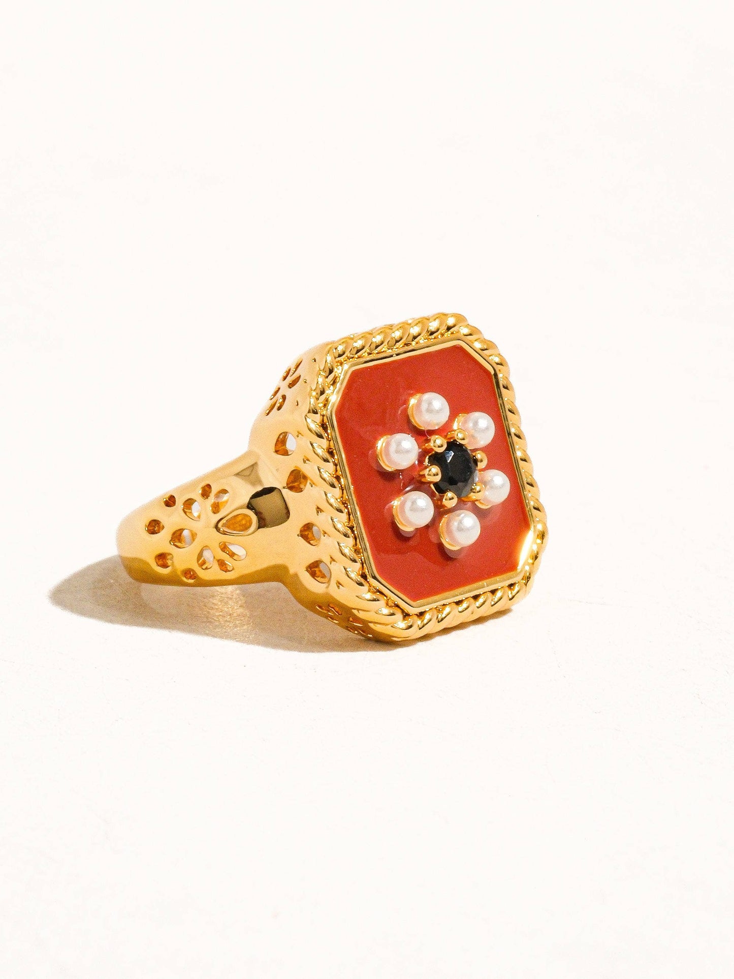 Flânerie by MAIQ - Rouge 18K Gold Red Enamel Vintage Adjustable Ring